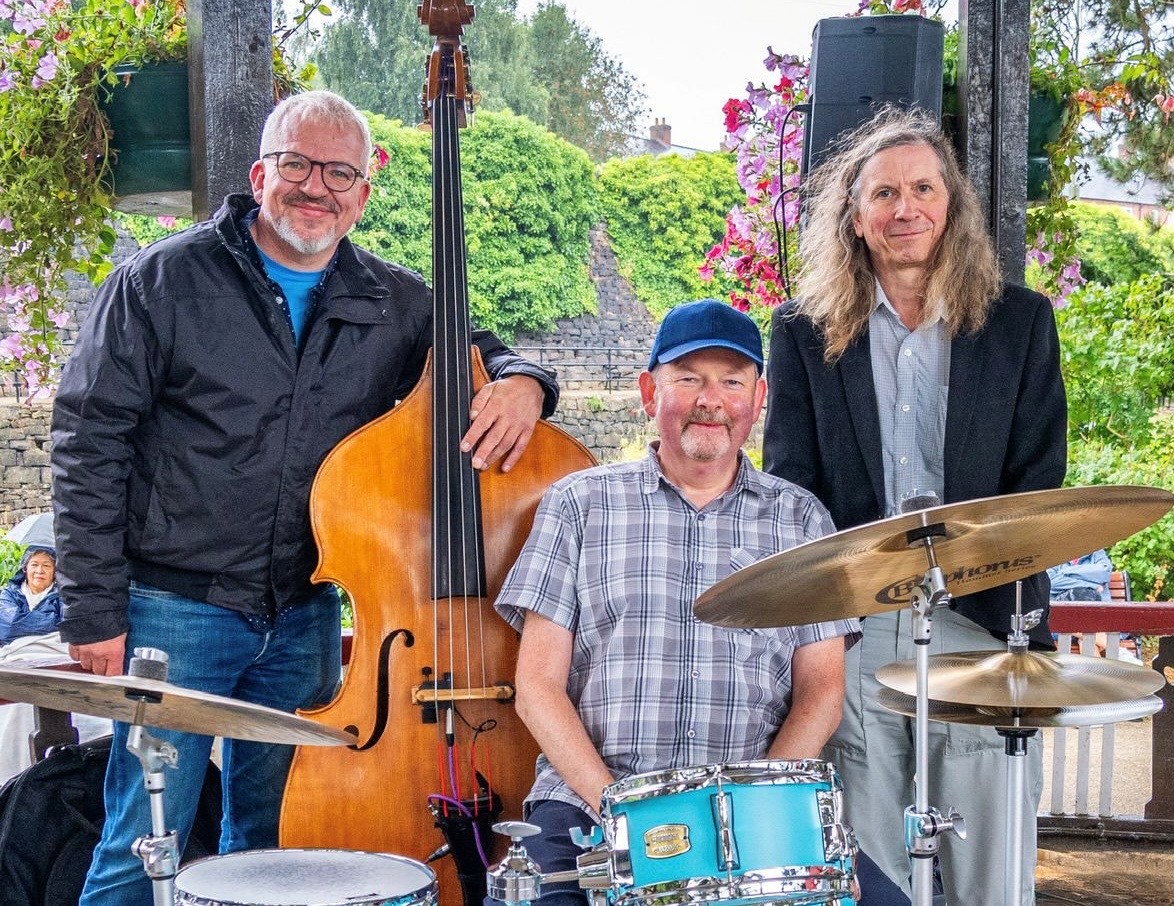 Bonington Jazz Company Get Funky… The Organ Trio